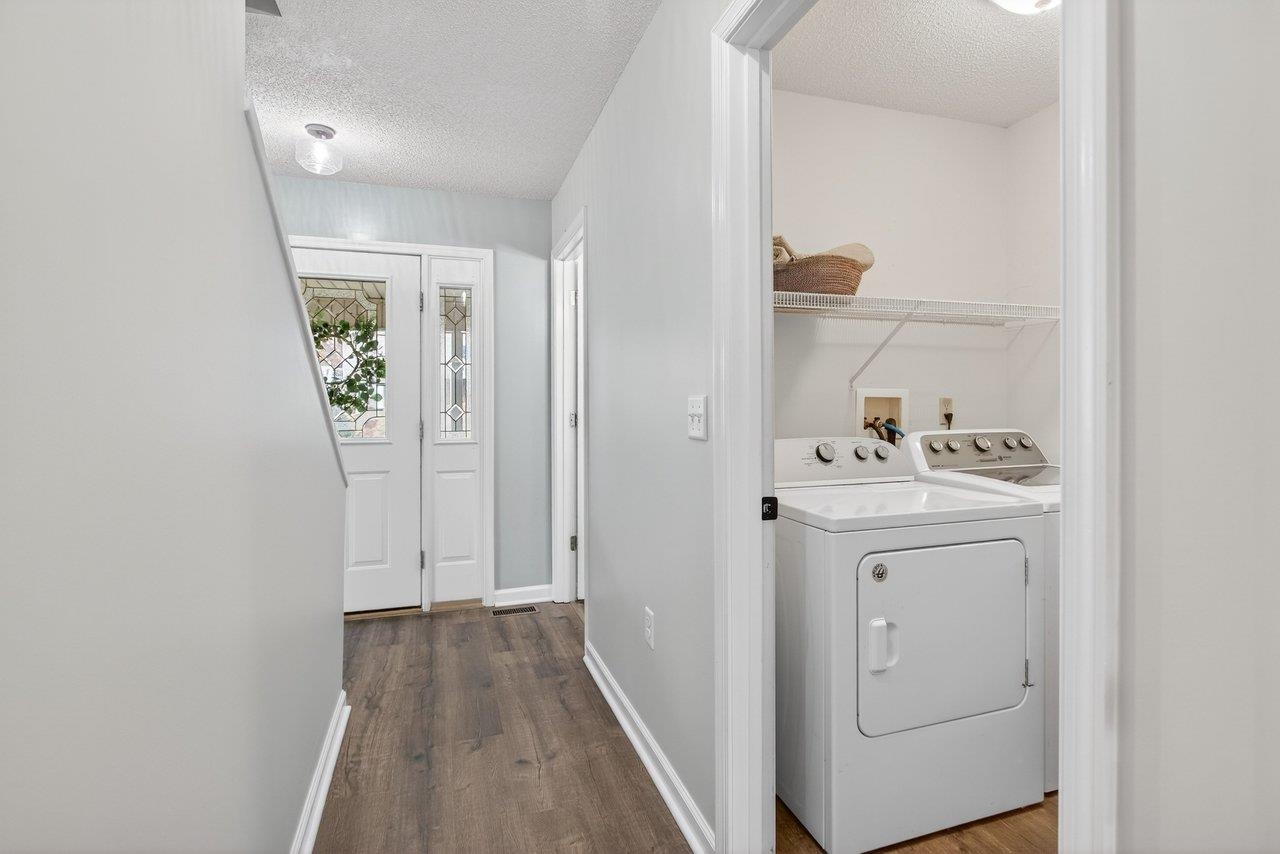 4039 CANNERY WOODS DR, BRIDGEWATER, Virginia 22812, 4 Bedrooms Bedrooms, ,3 BathroomsBathrooms,Residential,4 Bedrooms - 3.5 Baths - Finished Walkout Basement,4039 CANNERY WOODS DR,673868 MLS # 673868