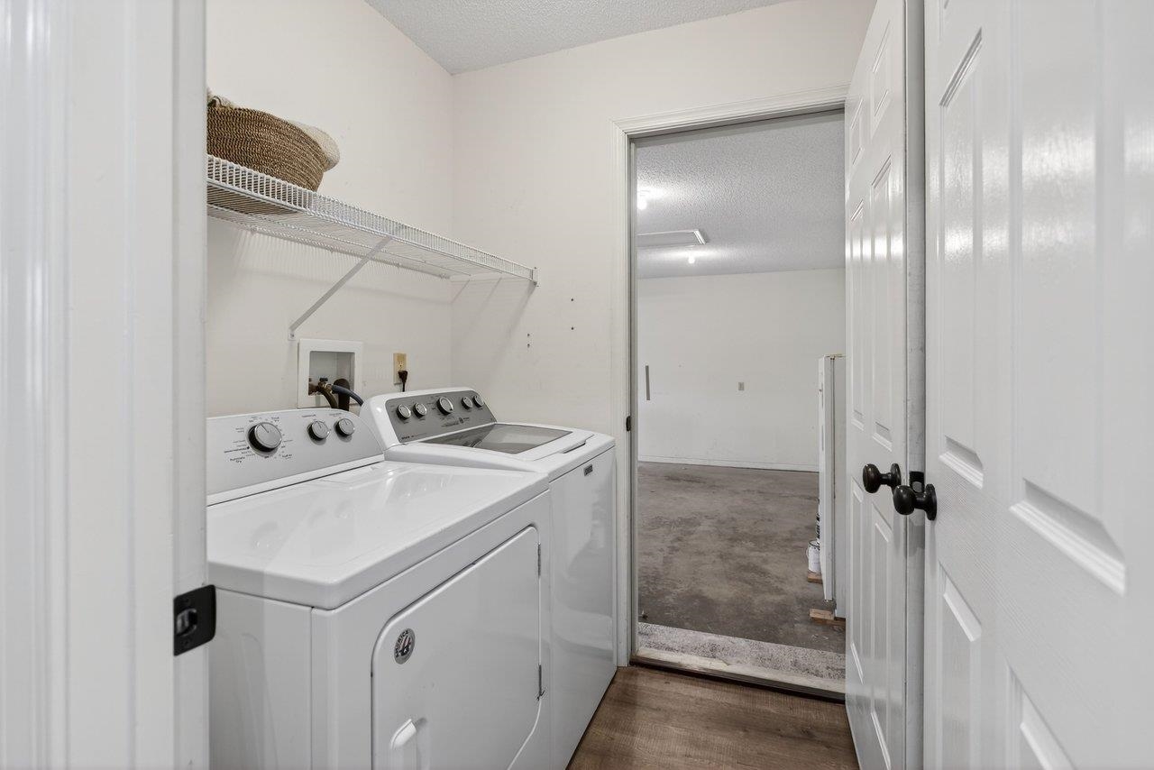 4039 CANNERY WOODS DR, BRIDGEWATER, Virginia 22812, 4 Bedrooms Bedrooms, ,3 BathroomsBathrooms,Residential,4 Bedrooms - 3.5 Baths - Finished Walkout Basement,4039 CANNERY WOODS DR,673868 MLS # 673868