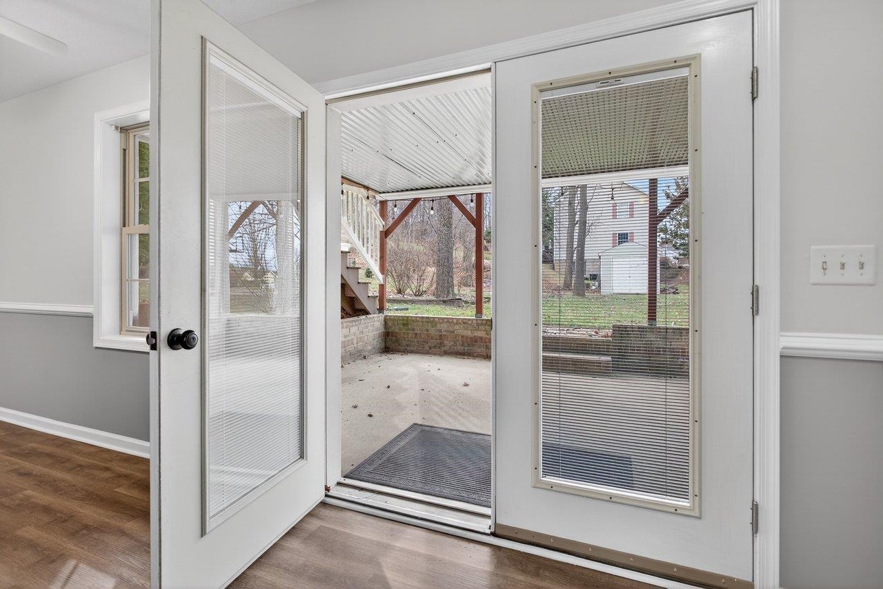 4039 CANNERY WOODS DR, BRIDGEWATER, Virginia 22812, 4 Bedrooms Bedrooms, ,3 BathroomsBathrooms,Residential,4 Bedrooms - 3.5 Baths - Finished Walkout Basement,4039 CANNERY WOODS DR,673868 MLS # 673868