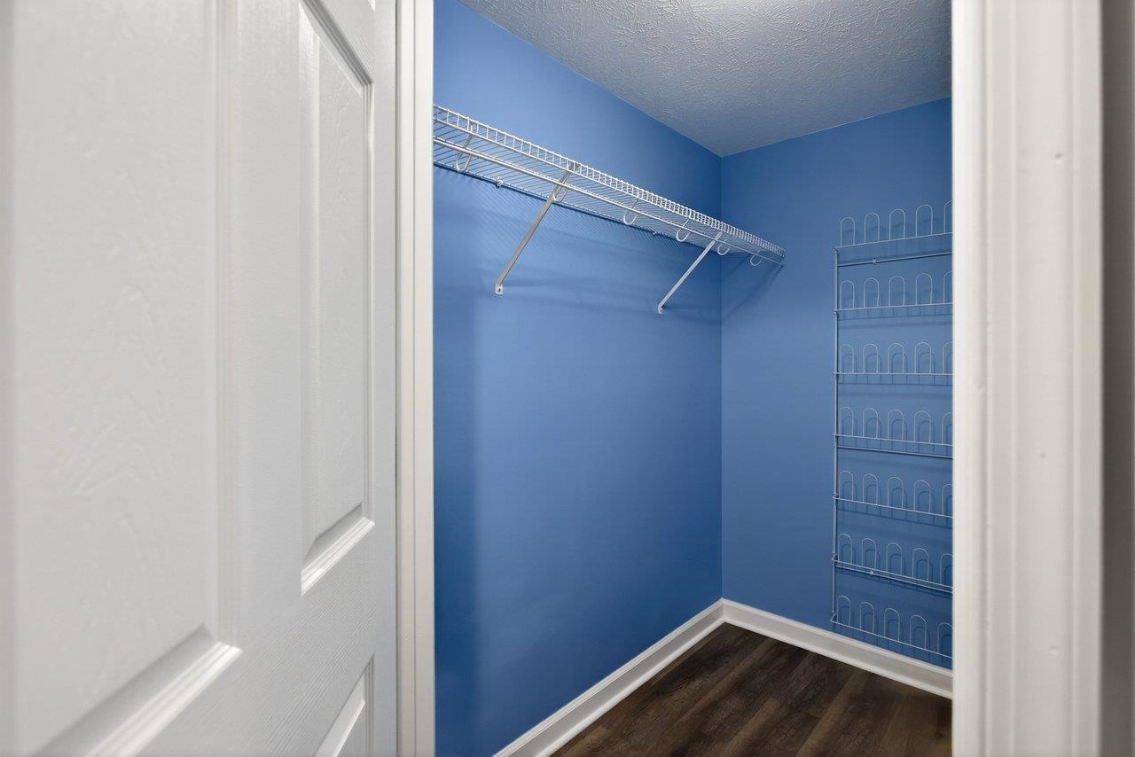 4039 CANNERY WOODS DR, BRIDGEWATER, Virginia 22812, 4 Bedrooms Bedrooms, ,3 BathroomsBathrooms,Residential,4 Bedrooms - 3.5 Baths - Finished Walkout Basement,4039 CANNERY WOODS DR,673868 MLS # 673868