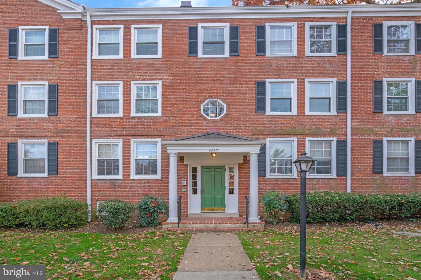4862 28TH ST S #A1, ARLINGTON, Virginia 22206, 2 Bedrooms Bedrooms, 8 Rooms Rooms,2 BathroomsBathrooms,Residential,For sale,4862 28TH ST S #A1,VAAR2068194 MLS # VAAR2068194