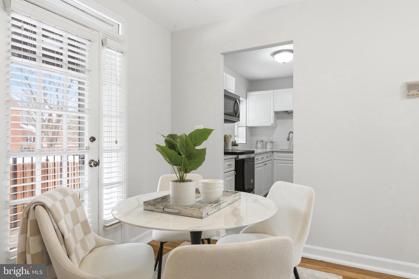 4862 28TH ST S #A1, ARLINGTON, Virginia 22206, 2 Bedrooms Bedrooms, 8 Rooms Rooms,2 BathroomsBathrooms,Residential,For sale,4862 28TH ST S #A1,VAAR2068194 MLS # VAAR2068194