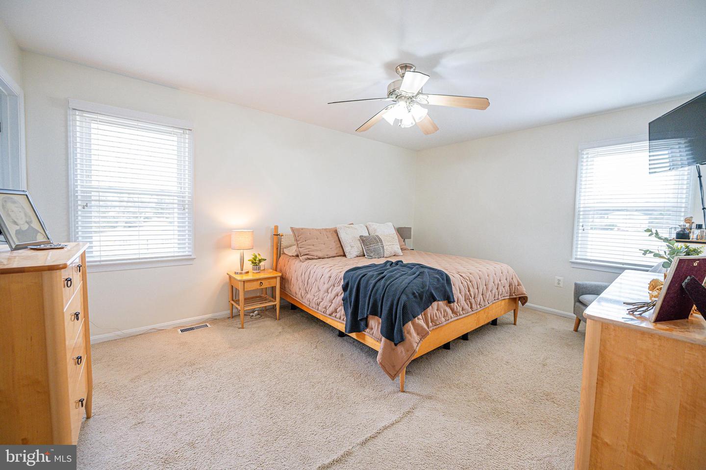 7910 GUY DR, MANASSAS, Virginia 20111, 4 Bedrooms Bedrooms, ,2 BathroomsBathrooms,Residential,For sale,7910 GUY DR,VAPW2111376 MLS # VAPW2111376