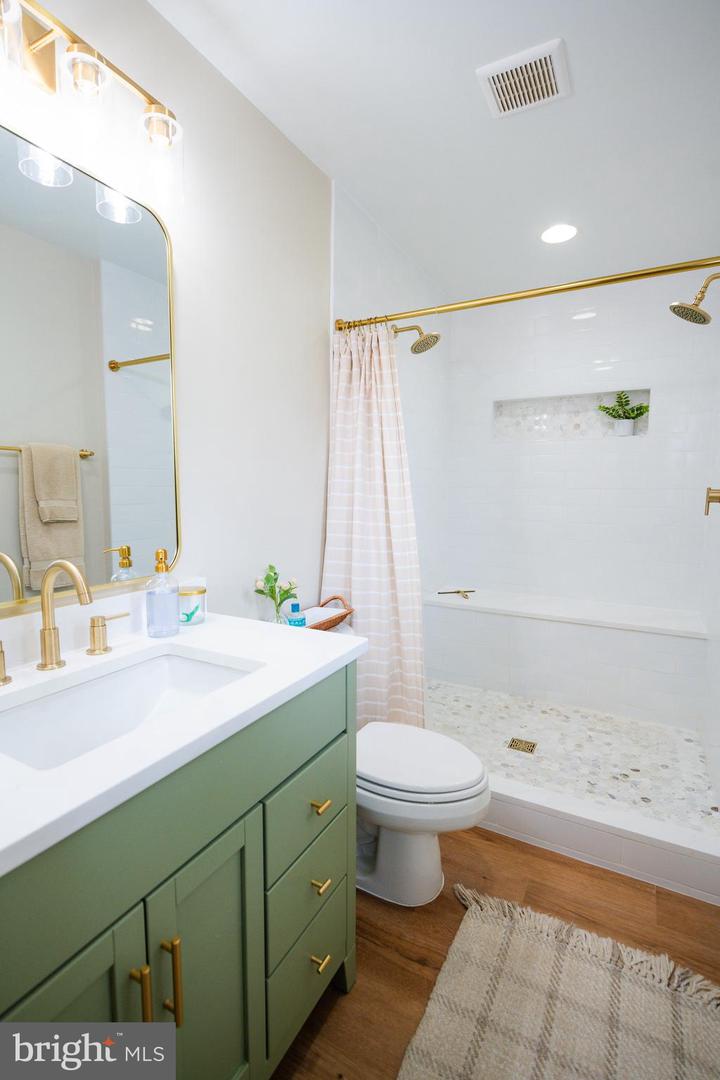 7910 GUY DR, MANASSAS, Virginia 20111, 4 Bedrooms Bedrooms, ,2 BathroomsBathrooms,Residential,For sale,7910 GUY DR,VAPW2111376 MLS # VAPW2111376