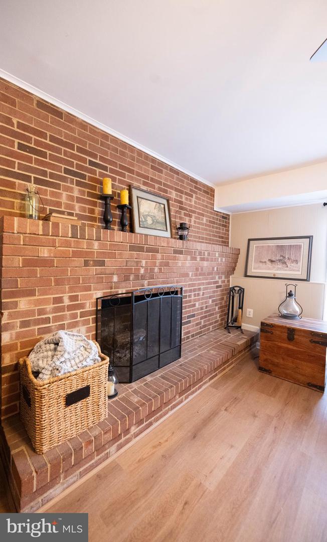 7910 GUY DR, MANASSAS, Virginia 20111, 4 Bedrooms Bedrooms, ,2 BathroomsBathrooms,Residential,For sale,7910 GUY DR,VAPW2111376 MLS # VAPW2111376