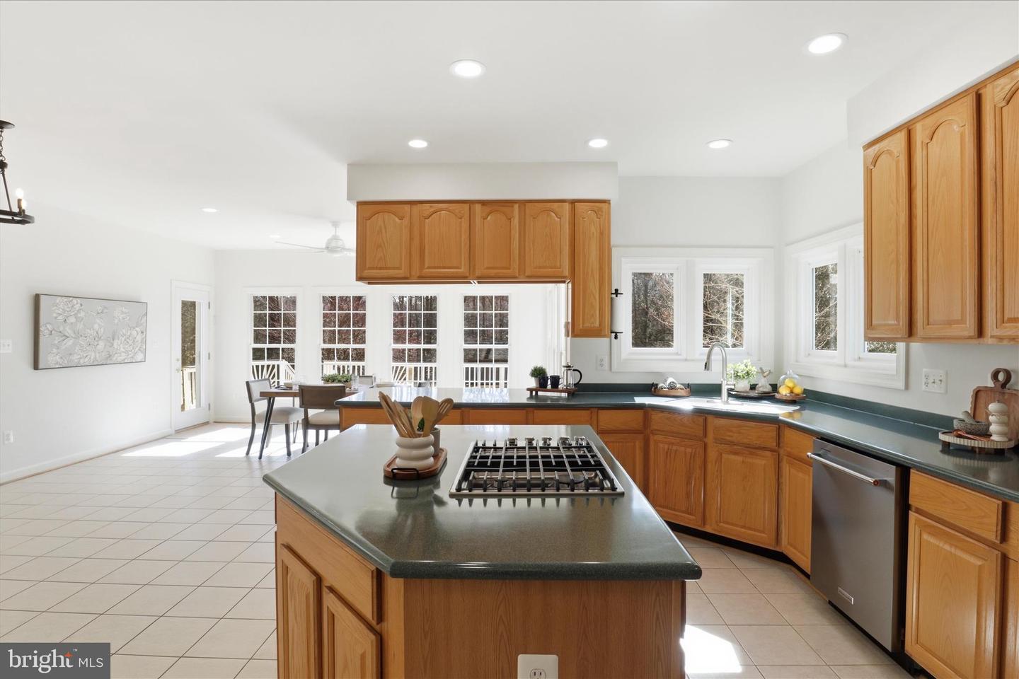 11021 WINDING BROOK CT, MANASSAS, Virginia 20111, 4 Bedrooms Bedrooms, ,2 BathroomsBathrooms,Residential,For sale,11021 WINDING BROOK CT,VAPW2111390 MLS # VAPW2111390