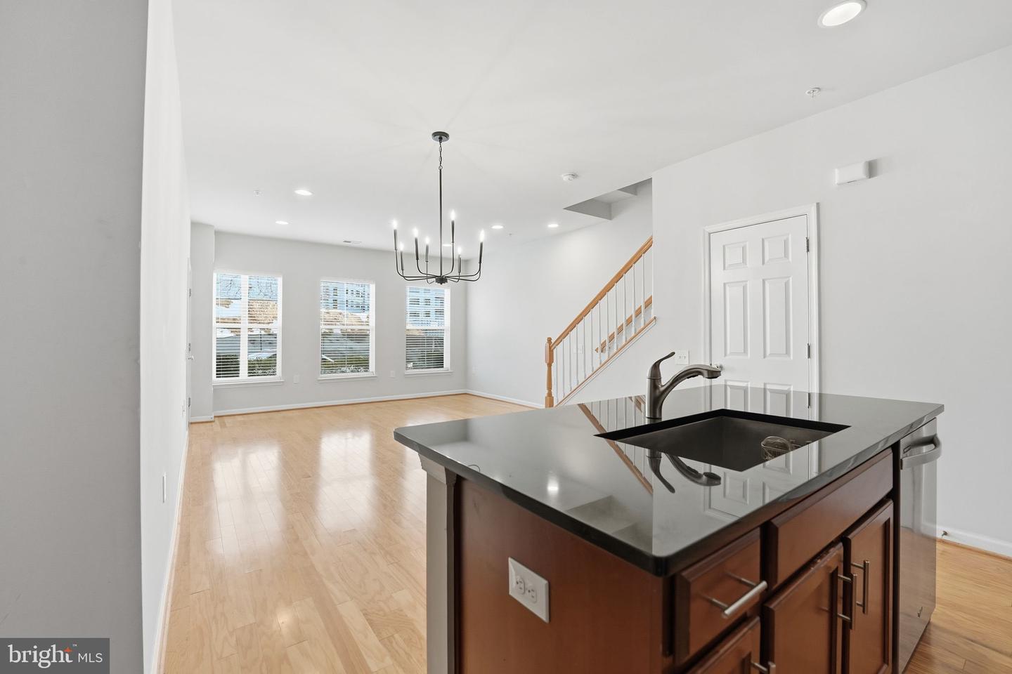 2951 FINSBURY PL #97, FAIRFAX, Virginia 22031, 2 Bedrooms Bedrooms, ,2 BathroomsBathrooms,Residential,For sale,2951 FINSBURY PL #97,VAFX2288704 MLS # VAFX2288704