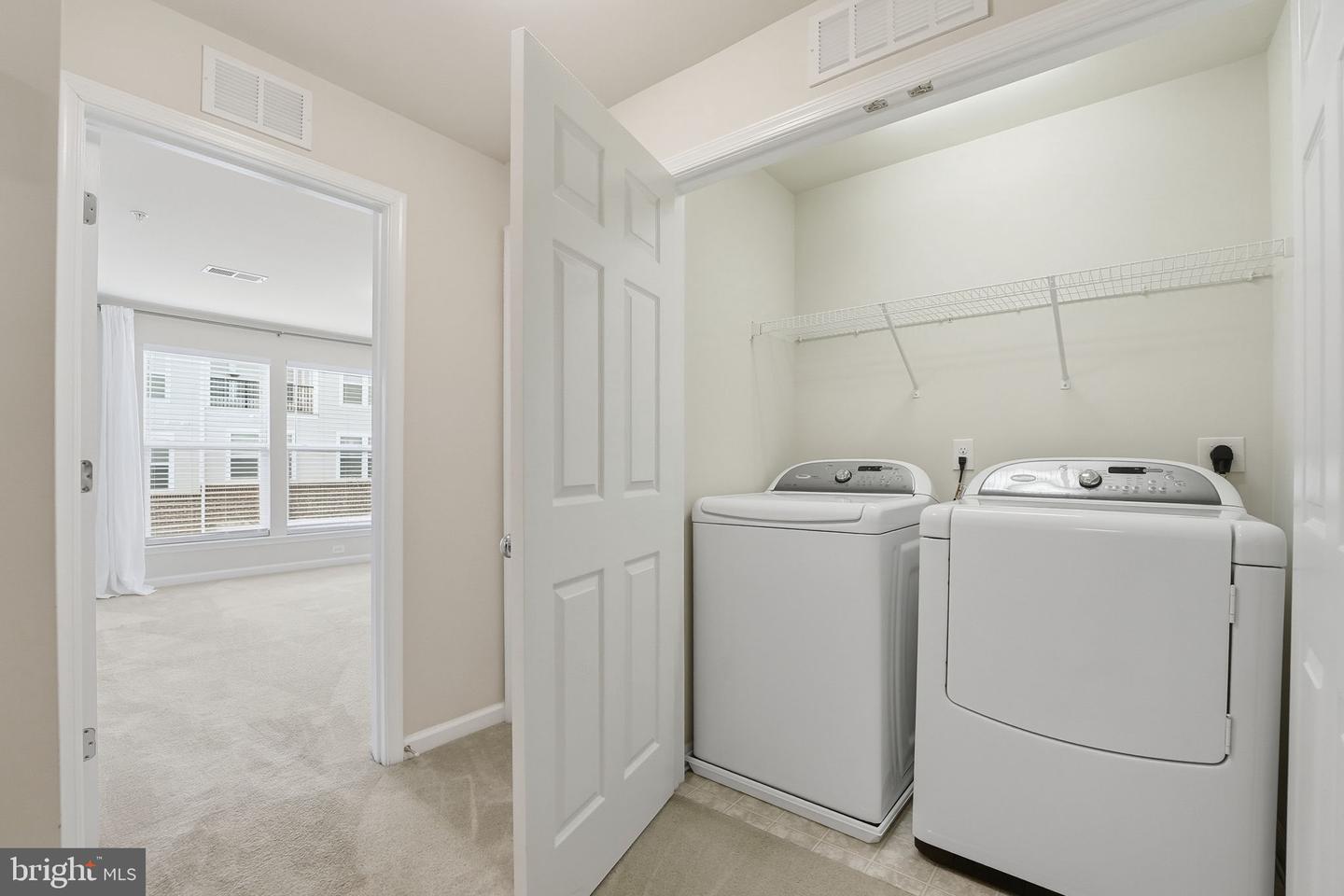 2951 FINSBURY PL #97, FAIRFAX, Virginia 22031, 2 Bedrooms Bedrooms, ,2 BathroomsBathrooms,Residential,For sale,2951 FINSBURY PL #97,VAFX2288704 MLS # VAFX2288704