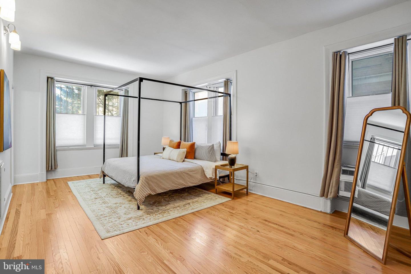 3420 16TH ST NW #102, WASHINGTON, District Of Columbia 20010, 2 Bedrooms Bedrooms, 4 Rooms Rooms,2 BathroomsBathrooms,Residential,For sale,3420 16TH ST NW #102,DCDC2244796 MLS # DCDC2244796