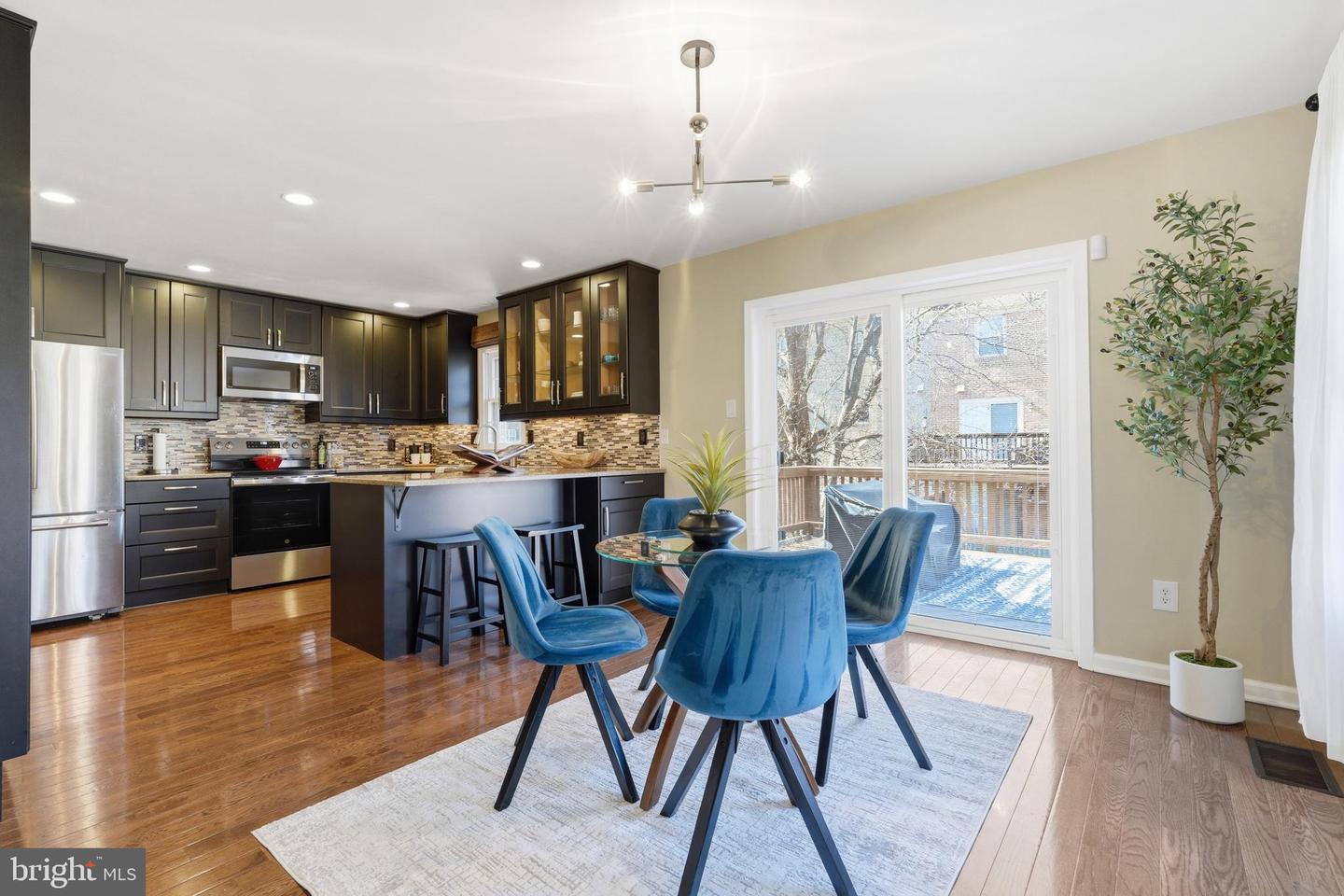 9424 PARK HUNT CT, SPRINGFIELD, Virginia 22153, 4 Bedrooms Bedrooms, ,2 BathroomsBathrooms,Residential,For sale,9424 PARK HUNT CT,VAFX2289548 MLS # VAFX2289548