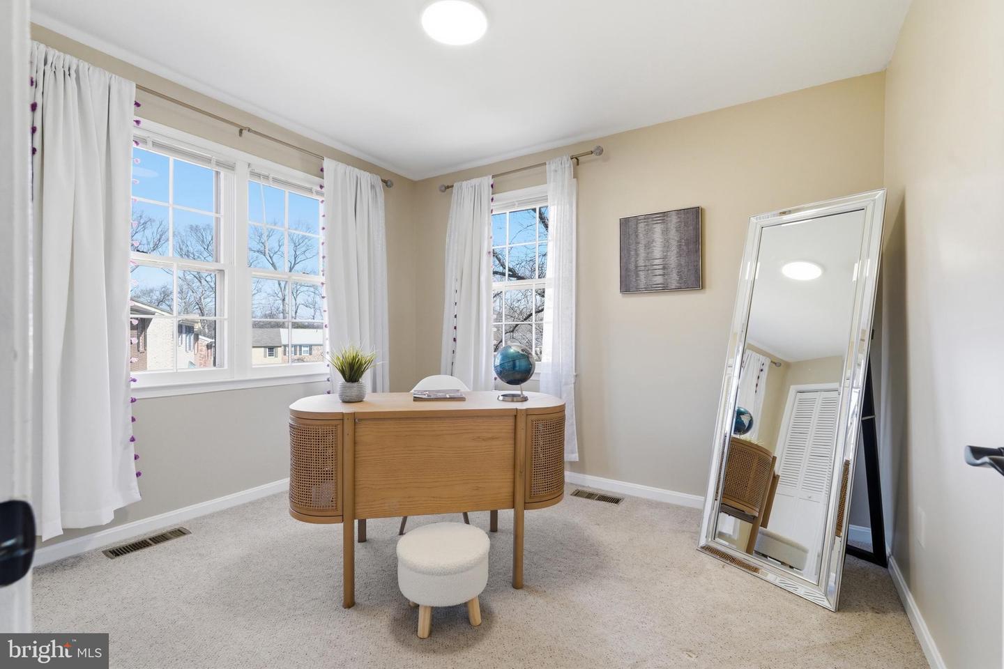 9424 PARK HUNT CT, SPRINGFIELD, Virginia 22153, 4 Bedrooms Bedrooms, ,2 BathroomsBathrooms,Residential,For sale,9424 PARK HUNT CT,VAFX2289548 MLS # VAFX2289548