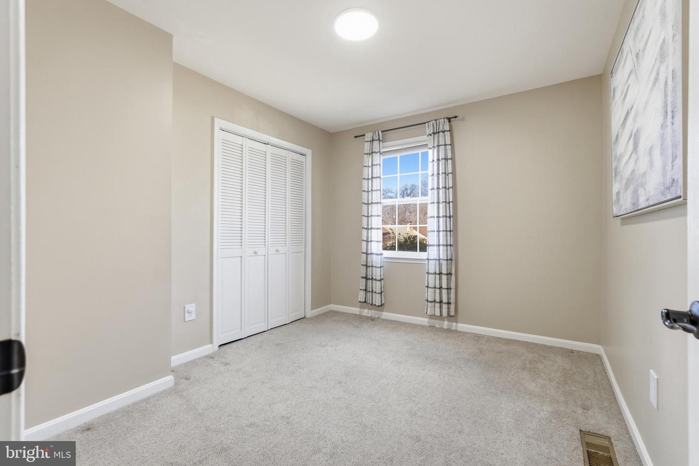 9424 PARK HUNT CT, SPRINGFIELD, Virginia 22153, 4 Bedrooms Bedrooms, ,2 BathroomsBathrooms,Residential,For sale,9424 PARK HUNT CT,VAFX2289548 MLS # VAFX2289548