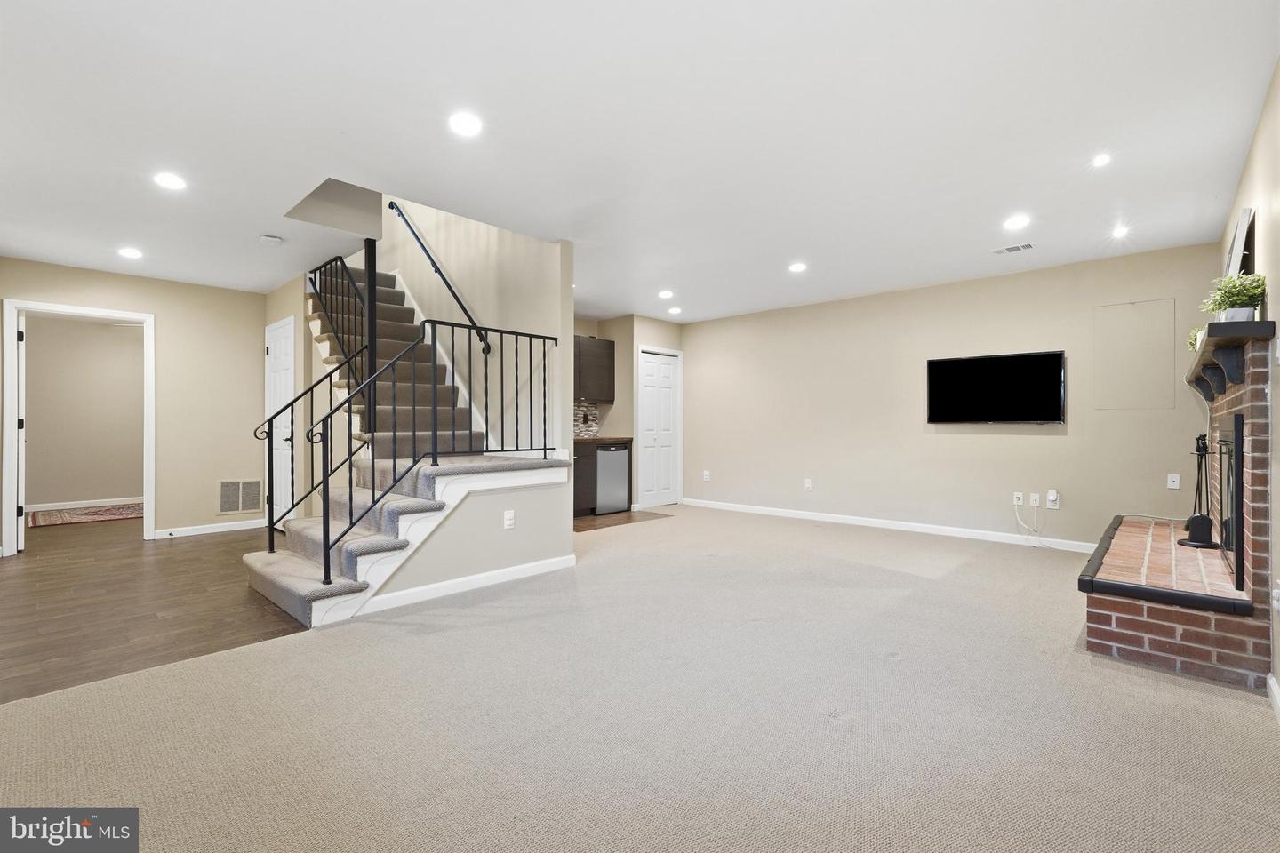 9424 PARK HUNT CT, SPRINGFIELD, Virginia 22153, 4 Bedrooms Bedrooms, ,2 BathroomsBathrooms,Residential,For sale,9424 PARK HUNT CT,VAFX2289548 MLS # VAFX2289548