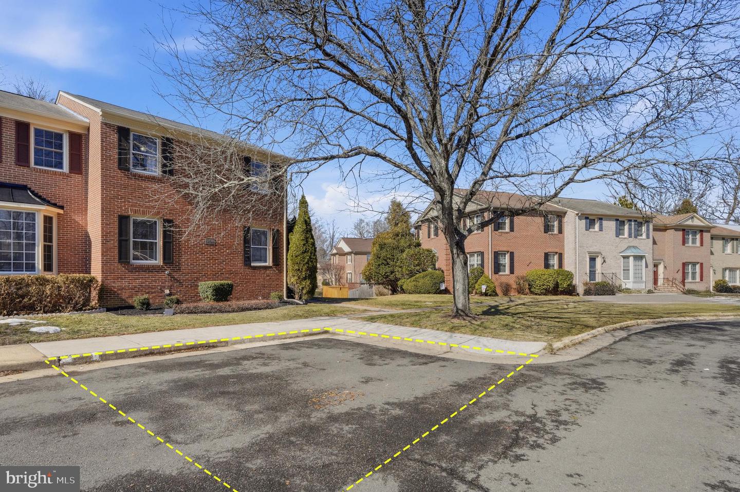 9424 PARK HUNT CT, SPRINGFIELD, Virginia 22153, 4 Bedrooms Bedrooms, ,2 BathroomsBathrooms,Residential,For sale,9424 PARK HUNT CT,VAFX2289548 MLS # VAFX2289548