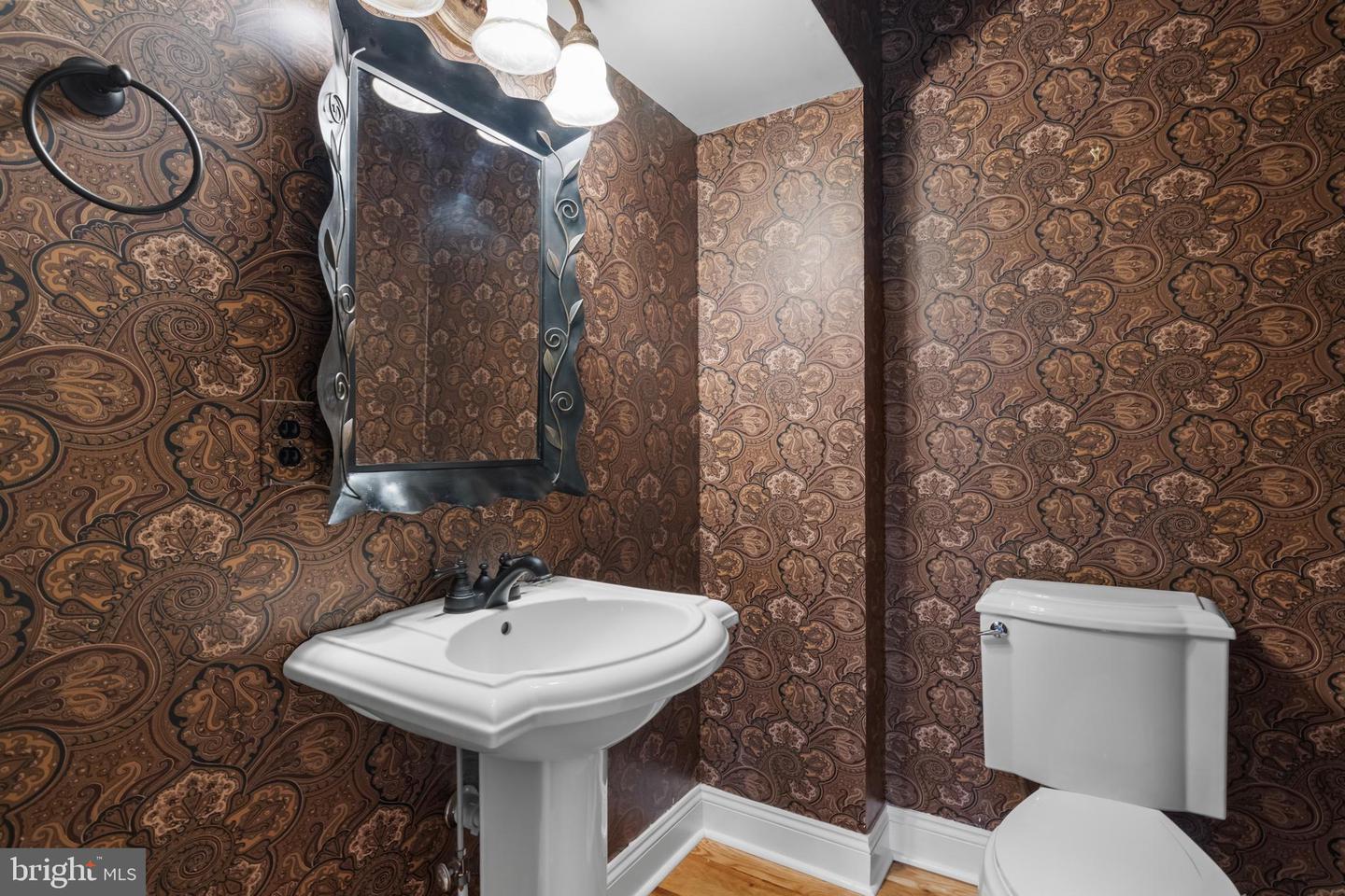 240 GLENDOBBIN RD, WINCHESTER, Virginia 22603, 6 Bedrooms Bedrooms, ,3 BathroomsBathrooms,Residential,For sale,240 GLENDOBBIN RD,VAFV2039472 MLS # VAFV2039472