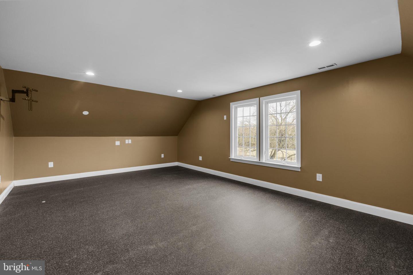 240 GLENDOBBIN RD, WINCHESTER, Virginia 22603, 6 Bedrooms Bedrooms, ,3 BathroomsBathrooms,Residential,For sale,240 GLENDOBBIN RD,VAFV2039472 MLS # VAFV2039472