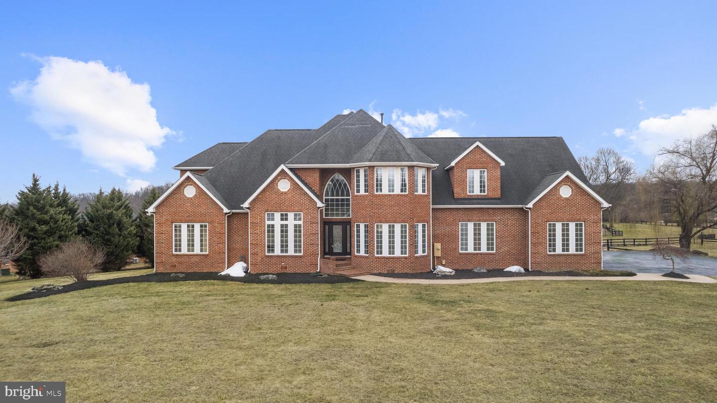 240 GLENDOBBIN RD, WINCHESTER, Virginia 22603, 6 Bedrooms Bedrooms, ,3 BathroomsBathrooms,Residential,For sale,240 GLENDOBBIN RD,VAFV2039472 MLS # VAFV2039472