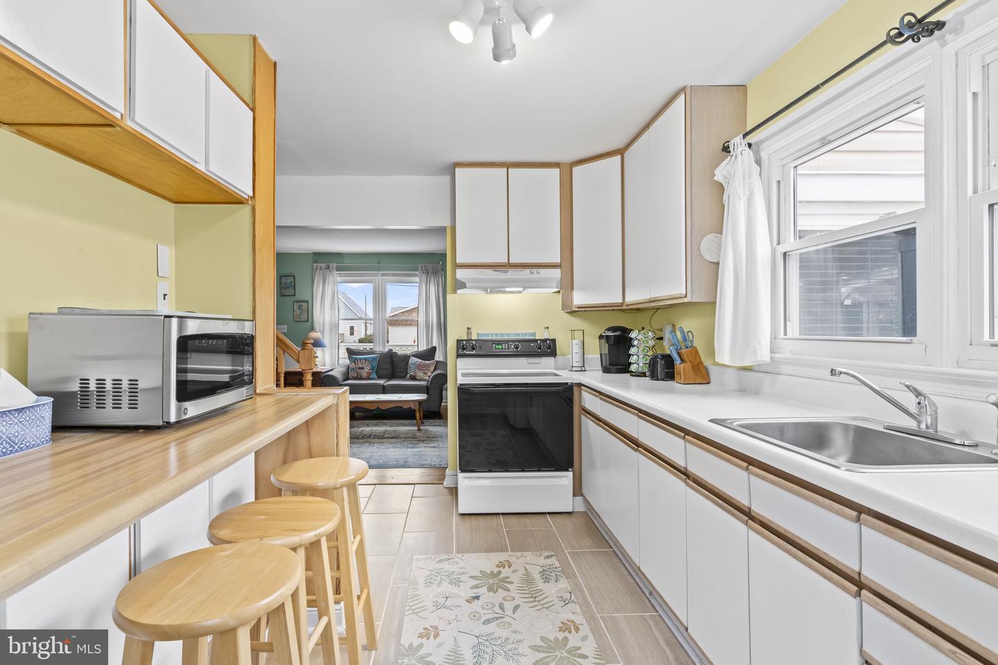 916 BRYANT AVE, COLONIAL BEACH, Virginia 22443, 4 Bedrooms Bedrooms, ,2 BathroomsBathrooms,Residential,For sale,916 BRYANT AVE,VAWE2010502 MLS # VAWE2010502