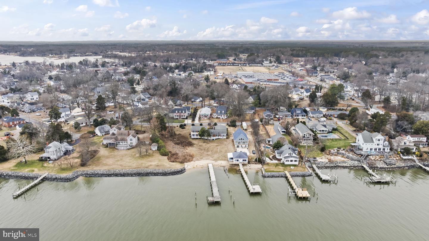 916 BRYANT AVE, COLONIAL BEACH, Virginia 22443, 4 Bedrooms Bedrooms, ,2 BathroomsBathrooms,Residential,For sale,916 BRYANT AVE,VAWE2010502 MLS # VAWE2010502