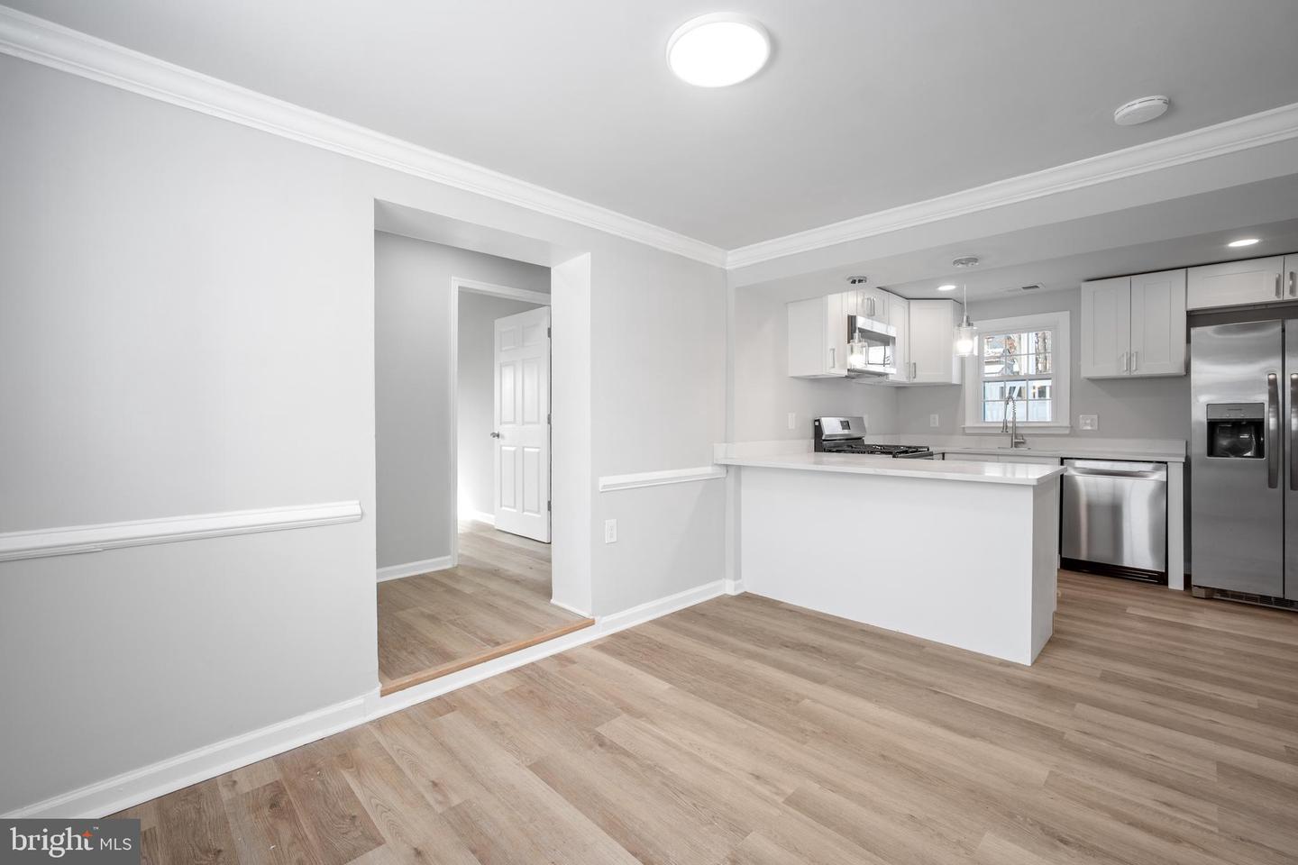 14220 BREMERTON DR, WOODBRIDGE, Virginia 22193, 6 Bedrooms Bedrooms, ,2 BathroomsBathrooms,Residential,For sale,14220 BREMERTON DR,VAPW2112310 MLS # VAPW2112310