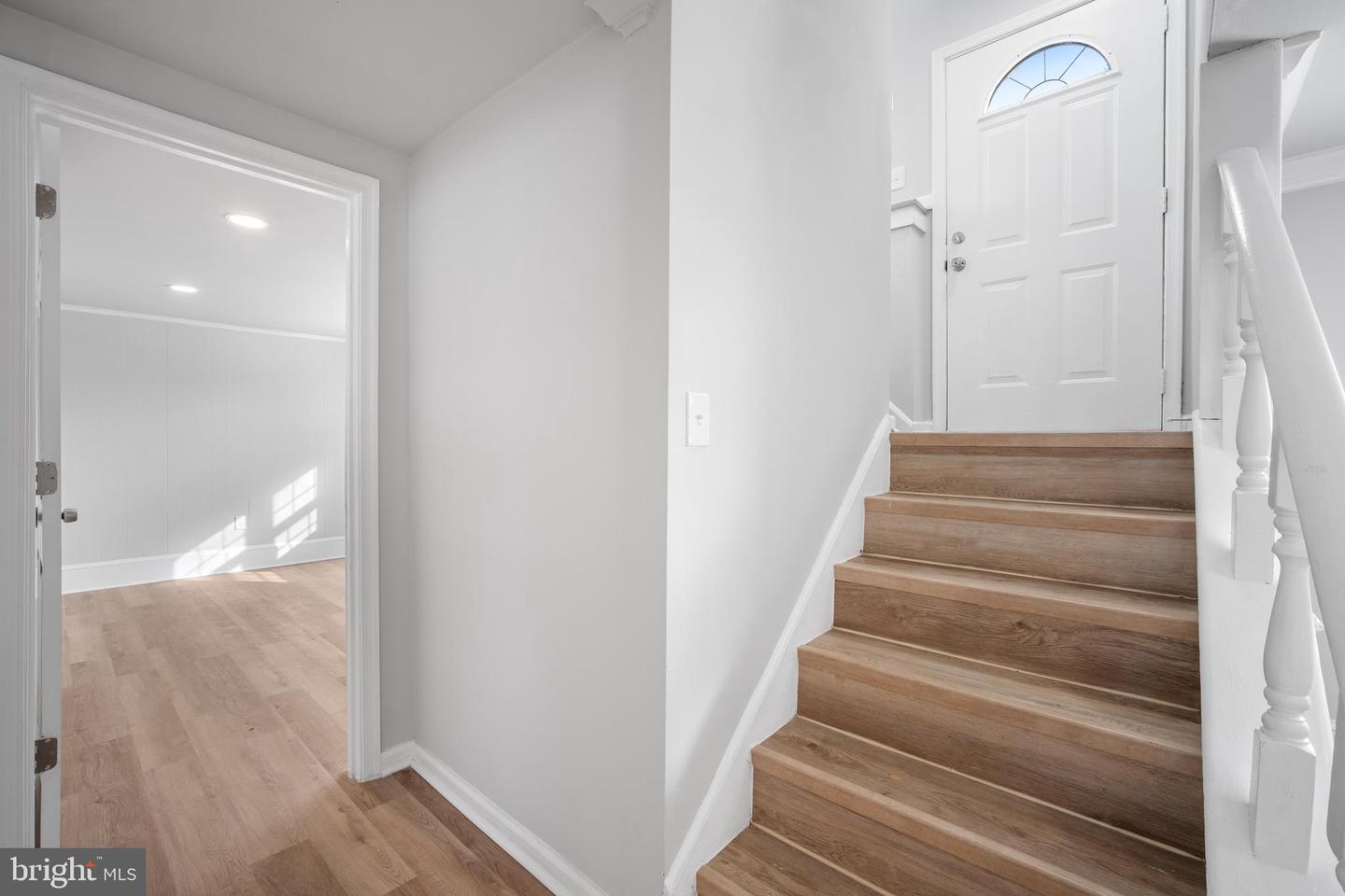 14220 BREMERTON DR, WOODBRIDGE, Virginia 22193, 6 Bedrooms Bedrooms, ,2 BathroomsBathrooms,Residential,For sale,14220 BREMERTON DR,VAPW2112310 MLS # VAPW2112310