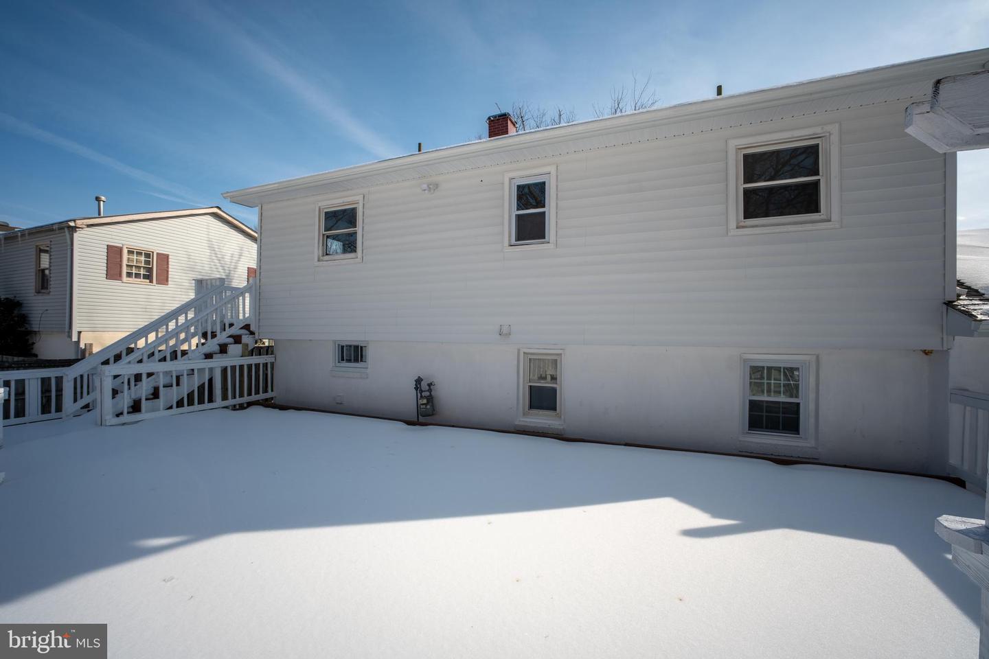 14220 BREMERTON DR, WOODBRIDGE, Virginia 22193, 6 Bedrooms Bedrooms, ,2 BathroomsBathrooms,Residential,For sale,14220 BREMERTON DR,VAPW2112310 MLS # VAPW2112310