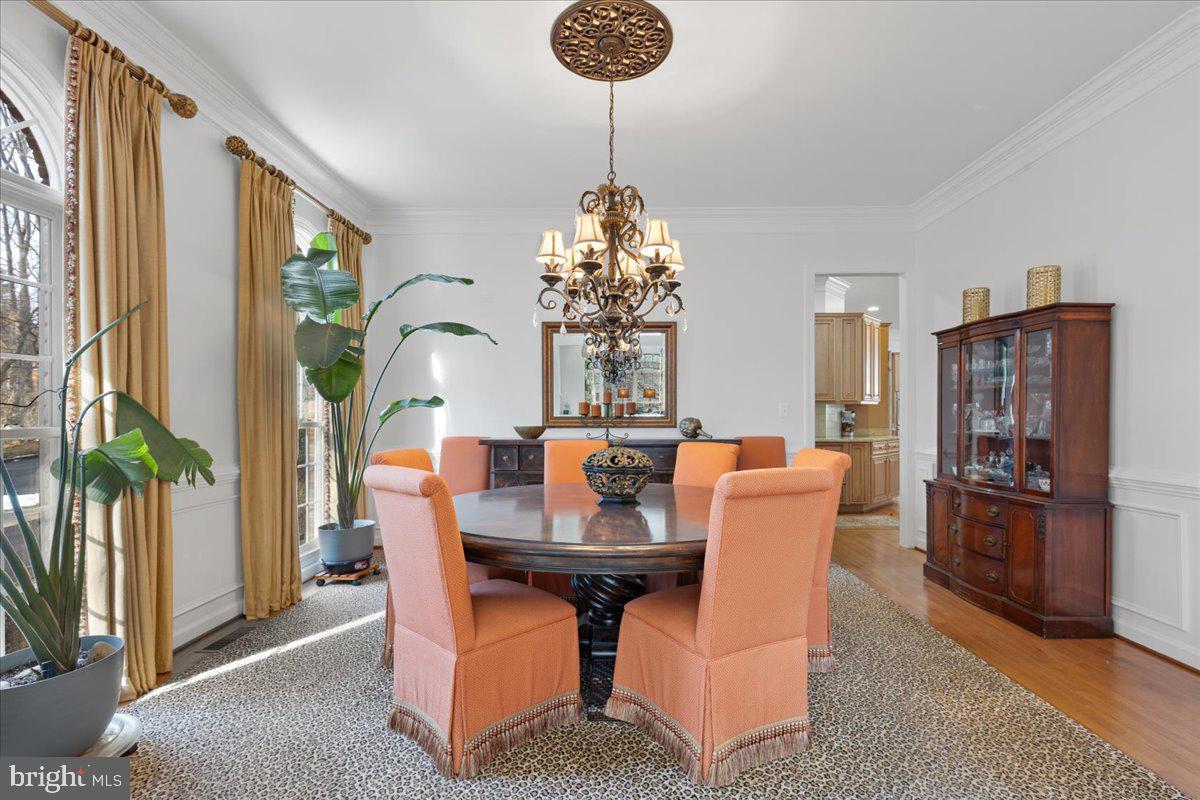 6424 RECREATION LN, FALLS CHURCH, Virginia 22041, 5 Bedrooms Bedrooms, ,5 BathroomsBathrooms,Residential,For sale,6424 RECREATION LN,VAFX2290522 MLS # VAFX2290522