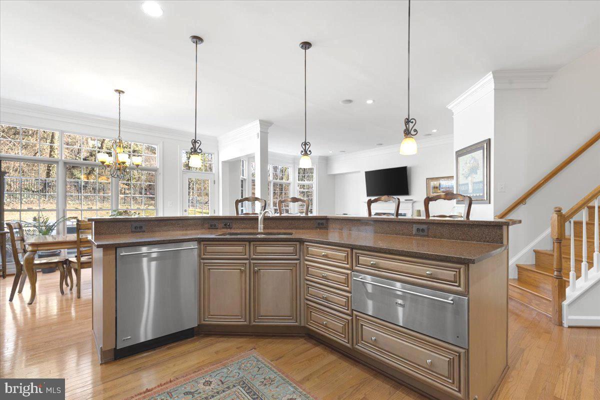 6424 RECREATION LN, FALLS CHURCH, Virginia 22041, 5 Bedrooms Bedrooms, ,5 BathroomsBathrooms,Residential,For sale,6424 RECREATION LN,VAFX2290522 MLS # VAFX2290522