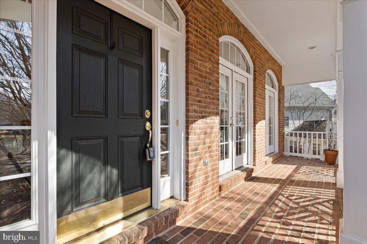 6424 RECREATION LN, FALLS CHURCH, Virginia 22041, 5 Bedrooms Bedrooms, ,5 BathroomsBathrooms,Residential,For sale,6424 RECREATION LN,VAFX2290522 MLS # VAFX2290522