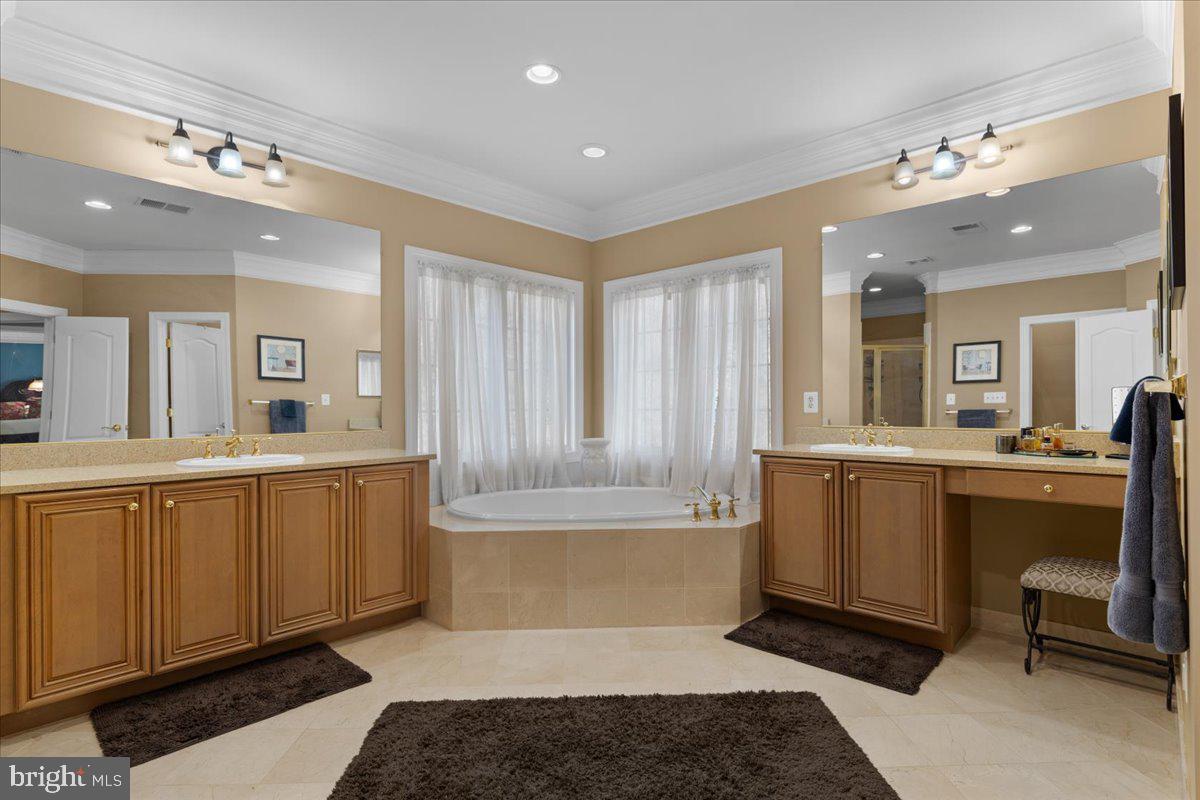 6424 RECREATION LN, FALLS CHURCH, Virginia 22041, 5 Bedrooms Bedrooms, ,5 BathroomsBathrooms,Residential,For sale,6424 RECREATION LN,VAFX2290522 MLS # VAFX2290522