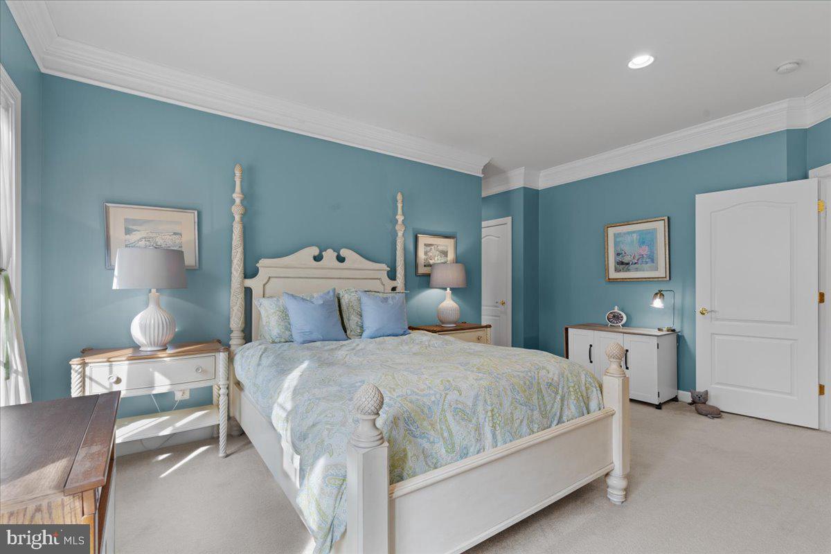 6424 RECREATION LN, FALLS CHURCH, Virginia 22041, 5 Bedrooms Bedrooms, ,5 BathroomsBathrooms,Residential,For sale,6424 RECREATION LN,VAFX2290522 MLS # VAFX2290522