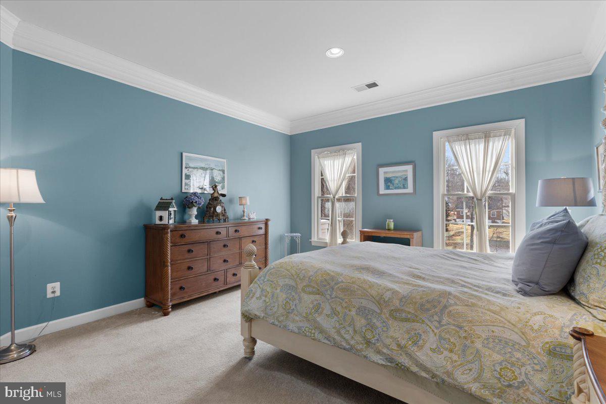 6424 RECREATION LN, FALLS CHURCH, Virginia 22041, 5 Bedrooms Bedrooms, ,5 BathroomsBathrooms,Residential,For sale,6424 RECREATION LN,VAFX2290522 MLS # VAFX2290522