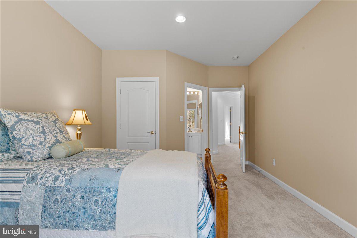 6424 RECREATION LN, FALLS CHURCH, Virginia 22041, 5 Bedrooms Bedrooms, ,5 BathroomsBathrooms,Residential,For sale,6424 RECREATION LN,VAFX2290522 MLS # VAFX2290522