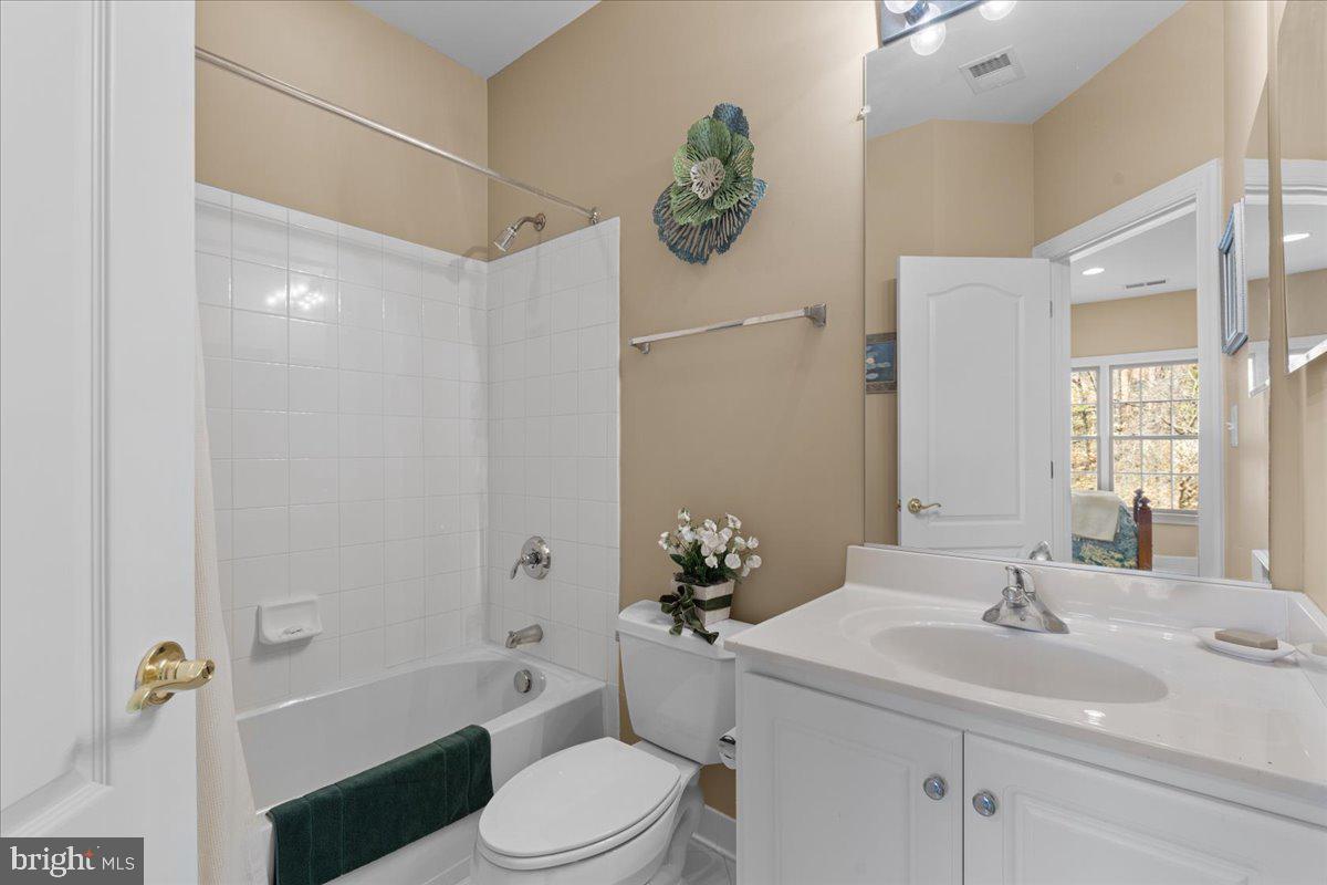 6424 RECREATION LN, FALLS CHURCH, Virginia 22041, 5 Bedrooms Bedrooms, ,5 BathroomsBathrooms,Residential,For sale,6424 RECREATION LN,VAFX2290522 MLS # VAFX2290522