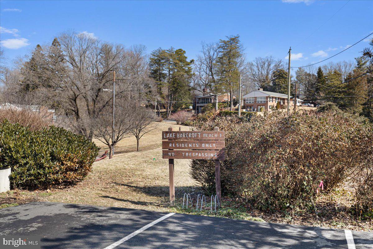 6424 RECREATION LN, FALLS CHURCH, Virginia 22041, 5 Bedrooms Bedrooms, ,5 BathroomsBathrooms,Residential,For sale,6424 RECREATION LN,VAFX2290522 MLS # VAFX2290522