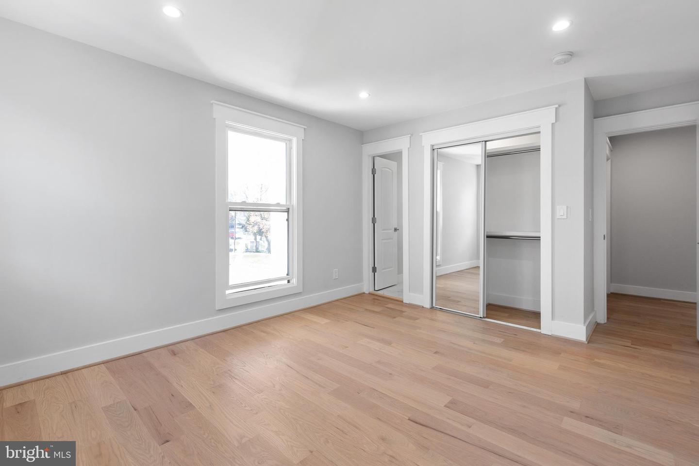 2100 S PIERCE ST, ARLINGTON, Virginia 22202, 5 Bedrooms Bedrooms, ,6 BathroomsBathrooms,Residential,For sale,2100 S PIERCE ST,VAAR2068878 MLS # VAAR2068878