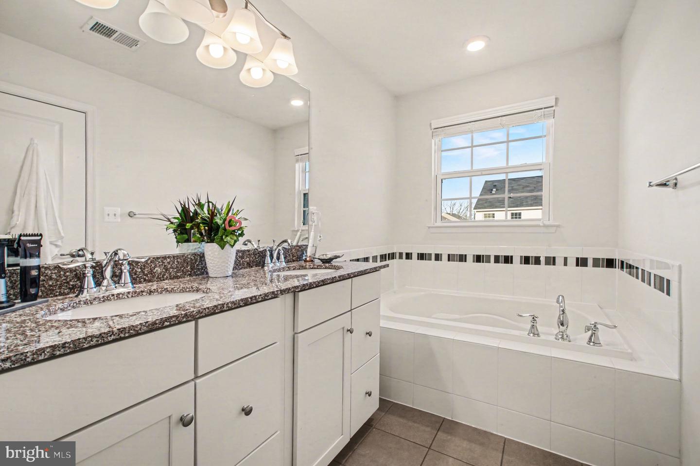 2102 HAYS ST, FREDERICKSBURG, Virginia 22401, 3 Bedrooms Bedrooms, ,2 BathroomsBathrooms,Residential,For sale,2102 HAYS ST,VAFB2009660 MLS # VAFB2009660