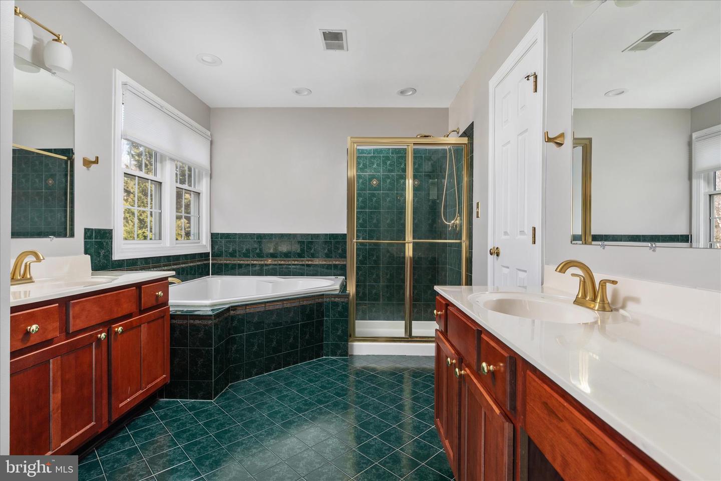 43331 RITTER LANE, SOUTH RIDING, Virginia 20152, 4 Bedrooms Bedrooms, ,3 BathroomsBathrooms,Residential,For sale,43331 RITTER LANE,VALO2115870 MLS # VALO2115870 43331 RITTER LANE, SOUTH RIDING, Virginia 20152, 4 Bedrooms Bedrooms, ,3 BathroomsBathrooms,Residential,For sale,43331 RITTER LANE,VALO2115870 MLS # VALO2115870