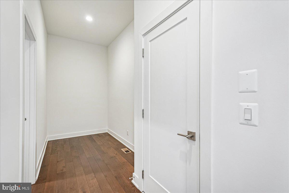 25000 FALLING BROOK CIR, ALDIE, Virginia 20105, 6 Bedrooms Bedrooms, ,6 BathroomsBathrooms,Residential,For sale,25000 FALLING BROOK CIR,VALO2115920 MLS # VALO2115920 25000 FALLING BROOK CIR, ALDIE, Virginia 20105, 6 Bedrooms Bedrooms, ,6 BathroomsBathrooms,Residential,For sale,25000 FALLING BROOK CIR,VALO2115920 MLS # VALO2115920