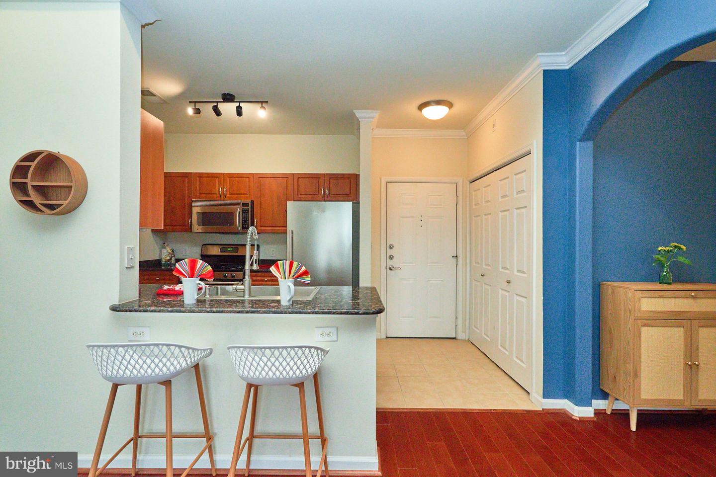 12953 CENTRE PARK CIR #417, HERNDON, Virginia 20171, 2 Bedrooms Bedrooms, ,2 BathroomsBathrooms,Residential,For sale,12953 CENTRE PARK CIR #417,VAFX2291112 MLS # VAFX2291112