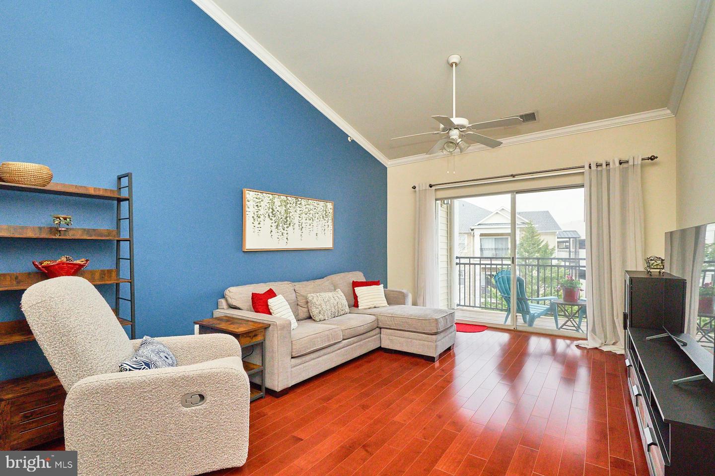 12953 CENTRE PARK CIR #417, HERNDON, Virginia 20171, 2 Bedrooms Bedrooms, ,2 BathroomsBathrooms,Residential,For sale,12953 CENTRE PARK CIR #417,VAFX2291112 MLS # VAFX2291112