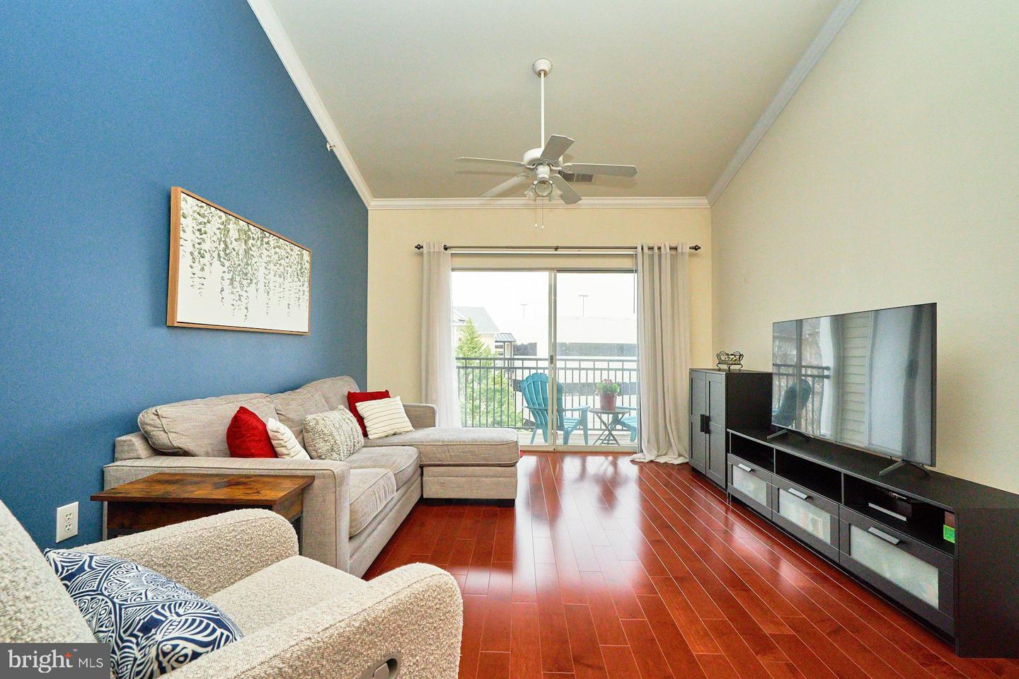 12953 CENTRE PARK CIR #417, HERNDON, Virginia 20171, 2 Bedrooms Bedrooms, ,2 BathroomsBathrooms,Residential,For sale,12953 CENTRE PARK CIR #417,VAFX2291112 MLS # VAFX2291112