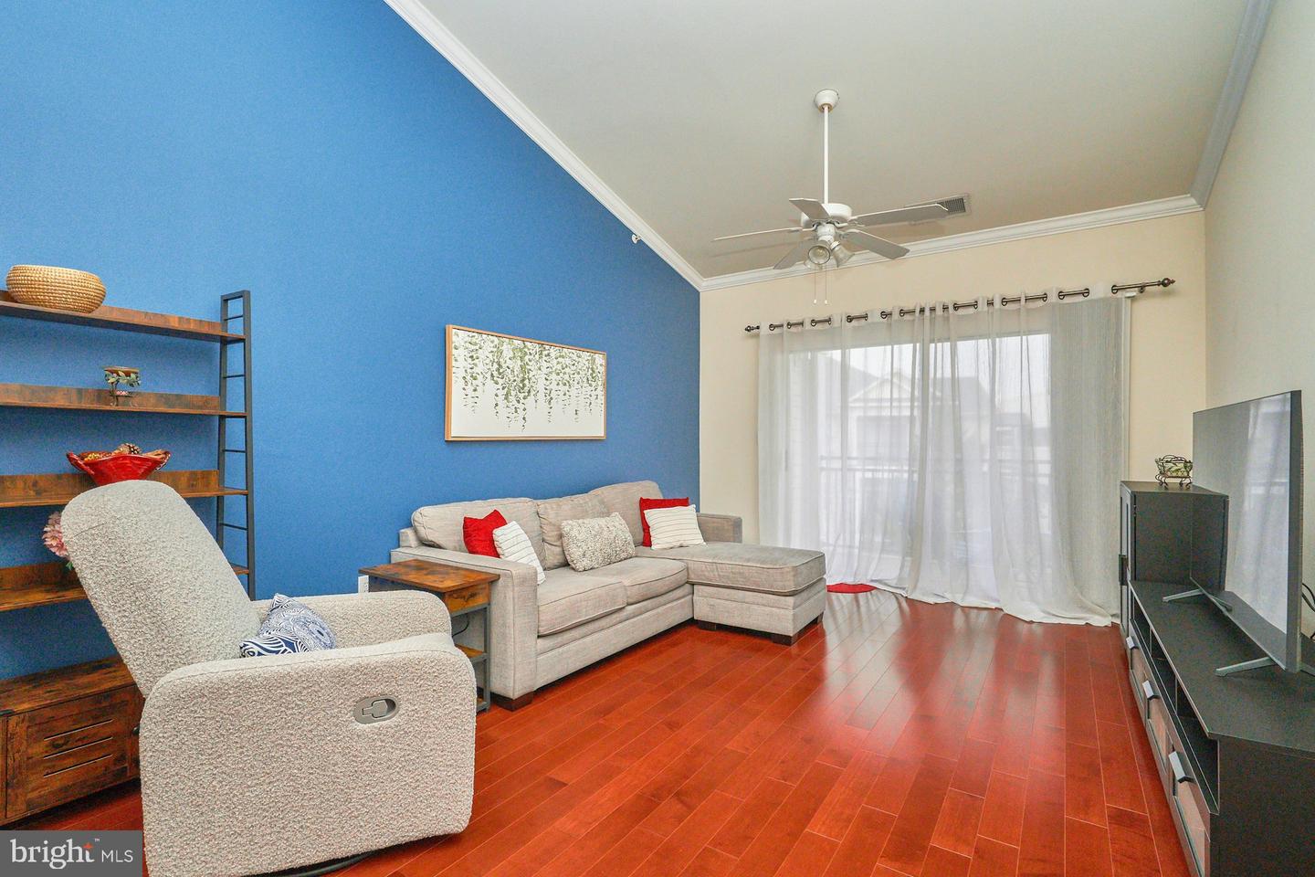 12953 CENTRE PARK CIR #417, HERNDON, Virginia 20171, 2 Bedrooms Bedrooms, ,2 BathroomsBathrooms,Residential,For sale,12953 CENTRE PARK CIR #417,VAFX2291112 MLS # VAFX2291112