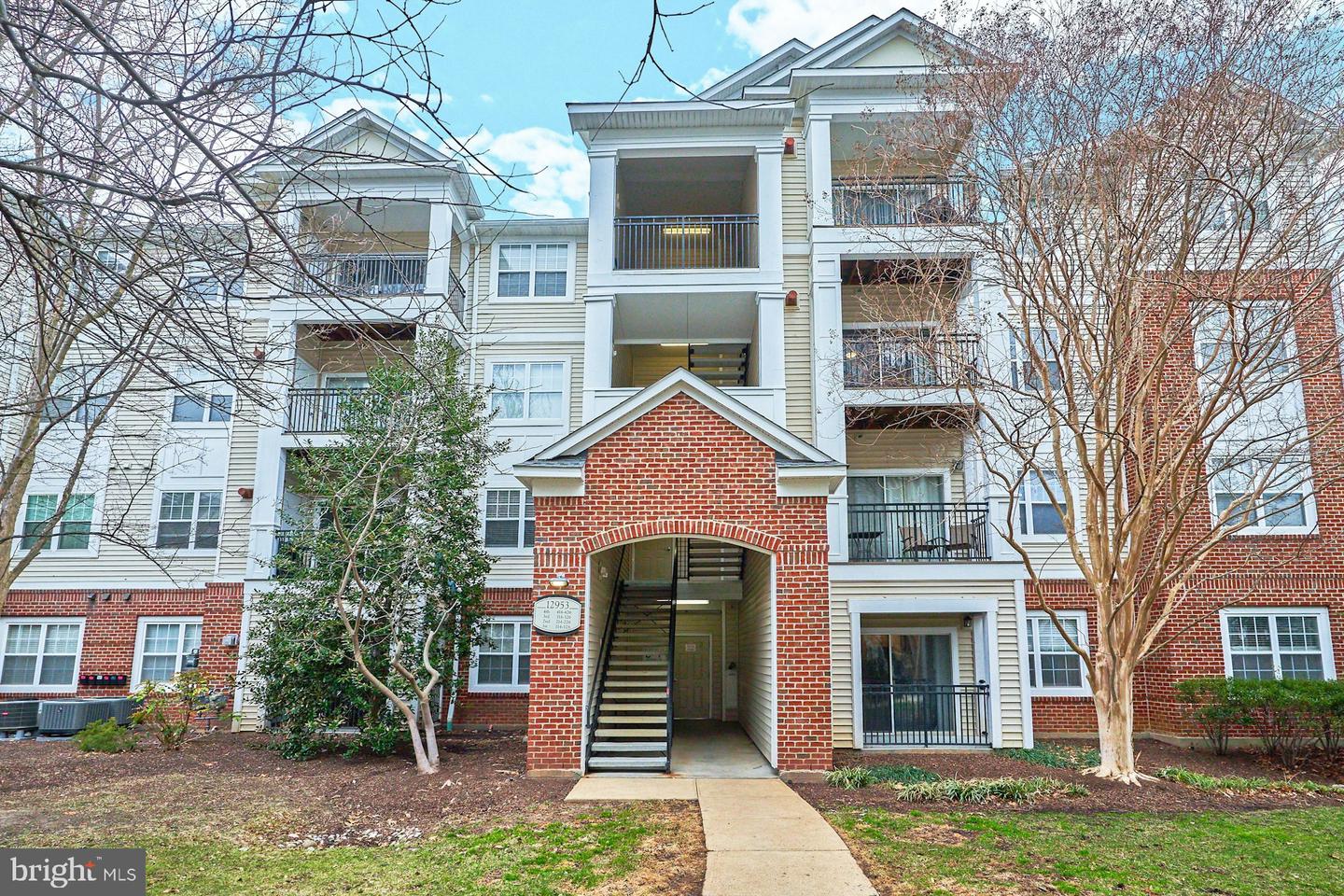 12953 CENTRE PARK CIR #417, HERNDON, Virginia 20171, 2 Bedrooms Bedrooms, ,2 BathroomsBathrooms,Residential,For sale,12953 CENTRE PARK CIR #417,VAFX2291112 MLS # VAFX2291112