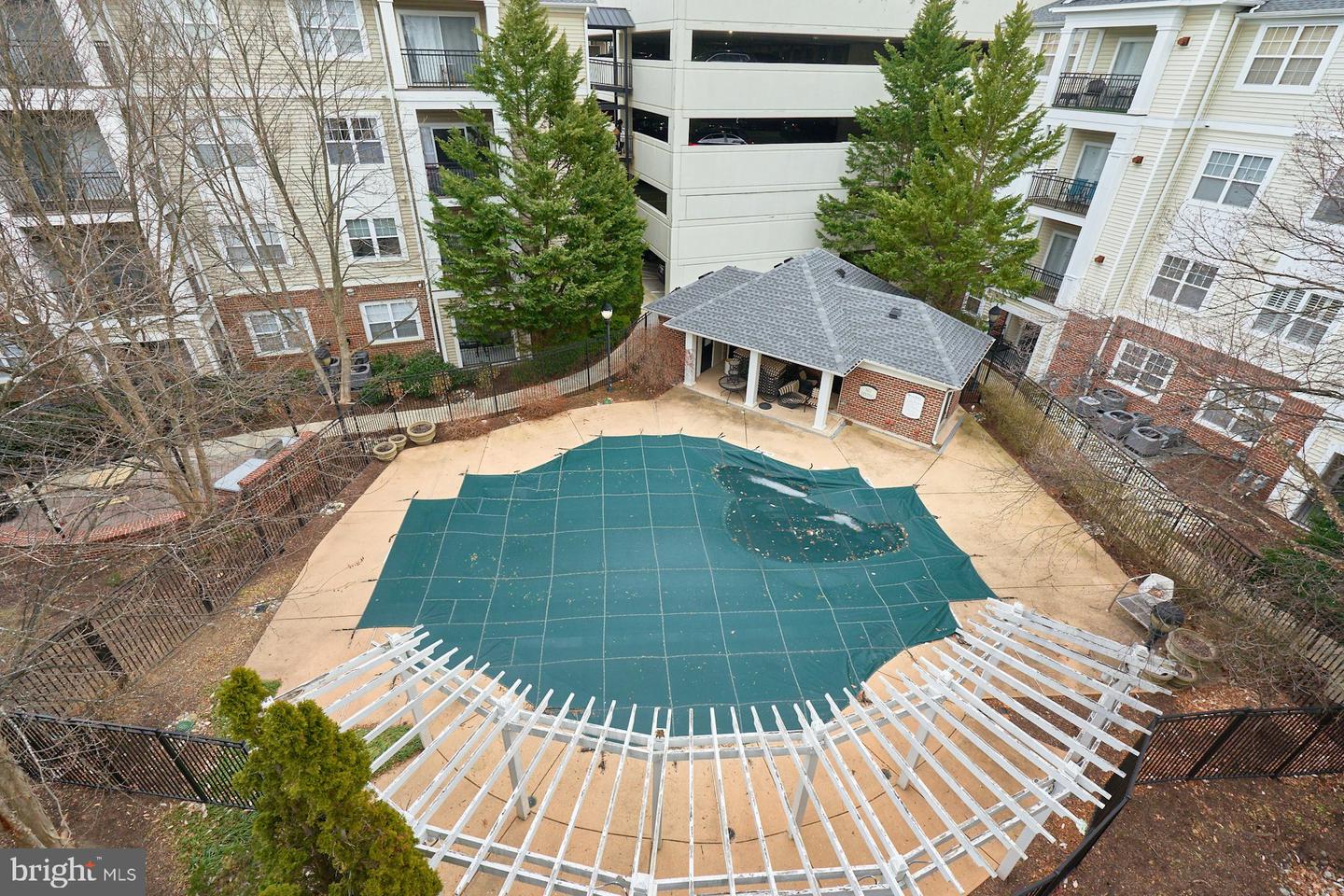 12953 CENTRE PARK CIR #417, HERNDON, Virginia 20171, 2 Bedrooms Bedrooms, ,2 BathroomsBathrooms,Residential,For sale,12953 CENTRE PARK CIR #417,VAFX2291112 MLS # VAFX2291112