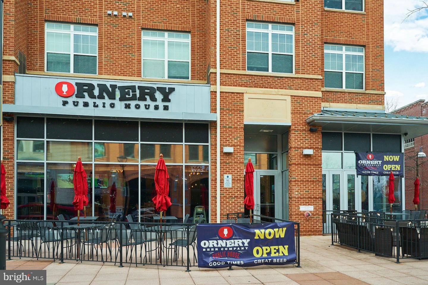 12953 CENTRE PARK CIR #417, HERNDON, Virginia 20171, 2 Bedrooms Bedrooms, ,2 BathroomsBathrooms,Residential,For sale,12953 CENTRE PARK CIR #417,VAFX2291112 MLS # VAFX2291112