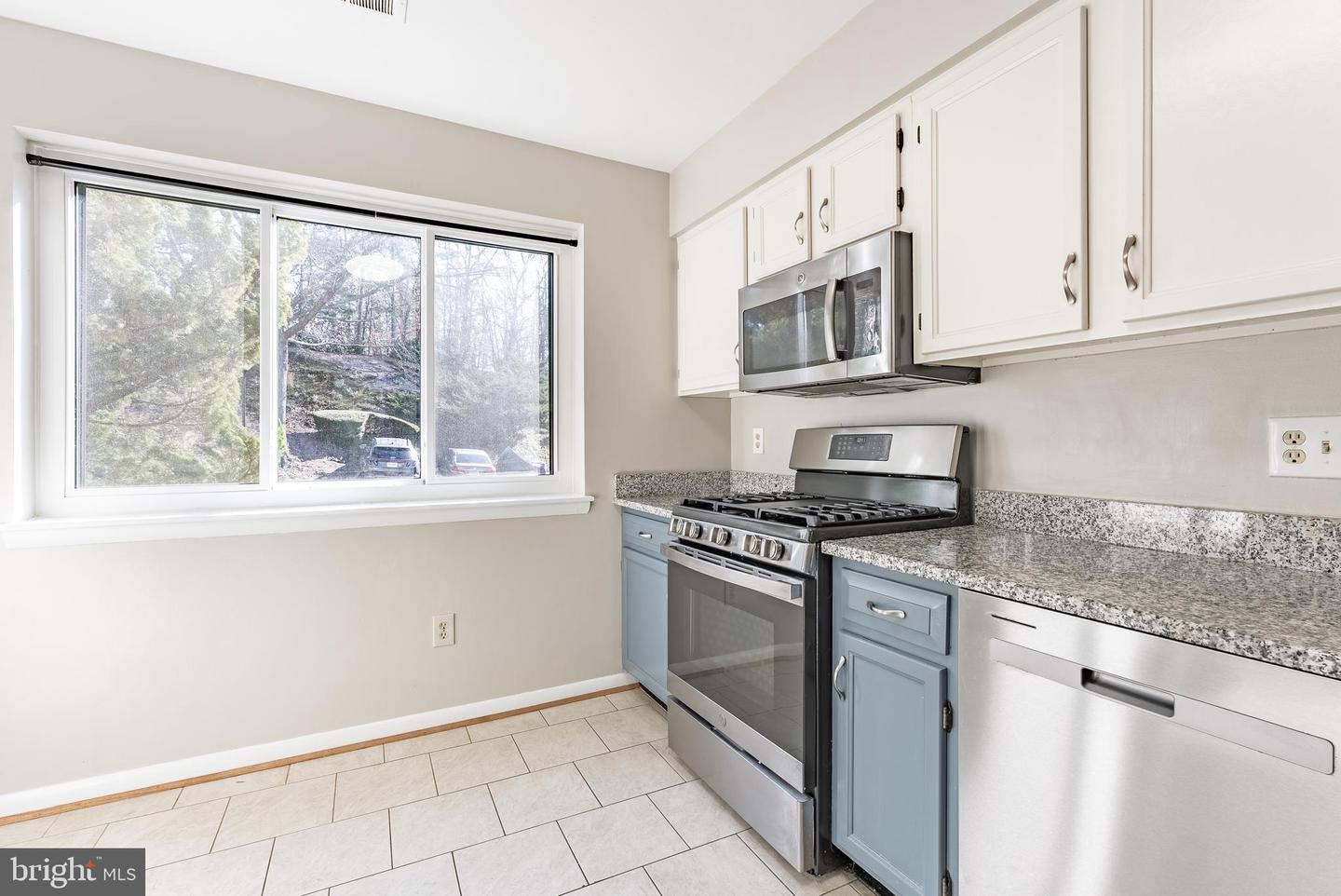 3708-A STEPPES CT, FALLS CHURCH, Virginia 22041, 2 Bedrooms Bedrooms, ,2 BathroomsBathrooms,Residential,For sale,3708-A STEPPES CT,VAFX2291134 MLS # VAFX2291134