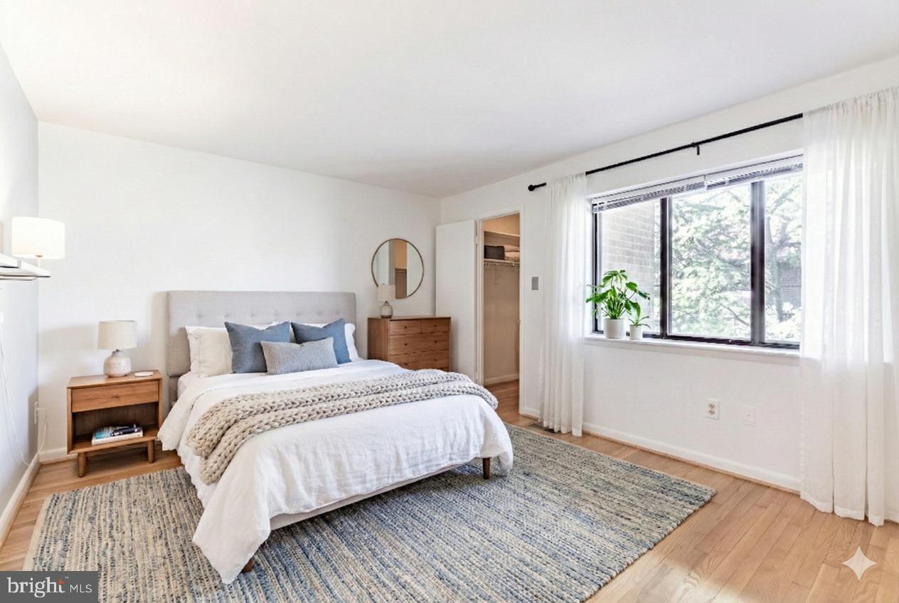 3708-A STEPPES CT, FALLS CHURCH, Virginia 22041, 2 Bedrooms Bedrooms, ,2 BathroomsBathrooms,Residential,For sale,3708-A STEPPES CT,VAFX2291134 MLS # VAFX2291134