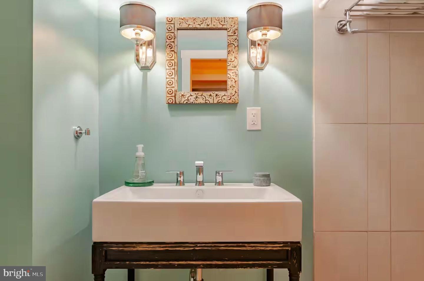 33 Q ST NE, WASHINGTON, District Of Columbia 20002, 4 Bedrooms Bedrooms, ,3 BathroomsBathrooms,Residential,For sale,33 Q ST NE,DCDC2246494 MLS # DCDC2246494 33 Q ST NE, WASHINGTON, District Of Columbia 20002, 4 Bedrooms Bedrooms, ,3 BathroomsBathrooms,Residential,For sale,33 Q ST NE,DCDC2246494 MLS # DCDC2246494