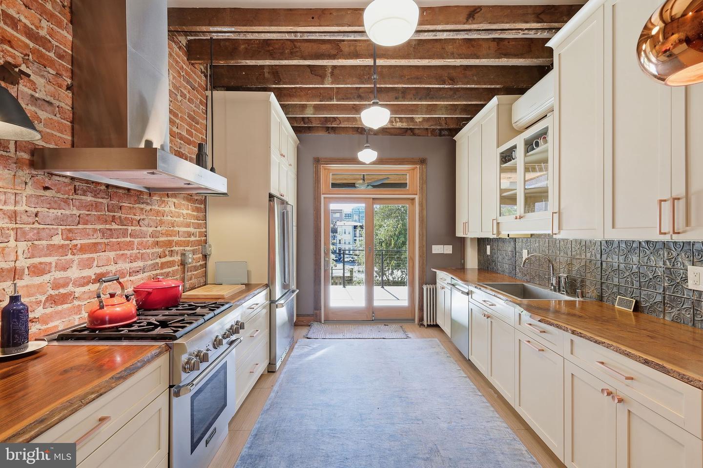 33 Q ST NE, WASHINGTON, District Of Columbia 20002, 4 Bedrooms Bedrooms, ,3 BathroomsBathrooms,Residential,For sale,33 Q ST NE,DCDC2246494 MLS # DCDC2246494 33 Q ST NE, WASHINGTON, District Of Columbia 20002, 4 Bedrooms Bedrooms, ,3 BathroomsBathrooms,Residential,For sale,33 Q ST NE,DCDC2246494 MLS # DCDC2246494